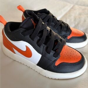 Kids Air Jordan 1 Low Basketball Shoes